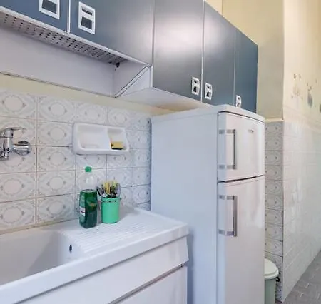 A&a Housetrip Apartment
