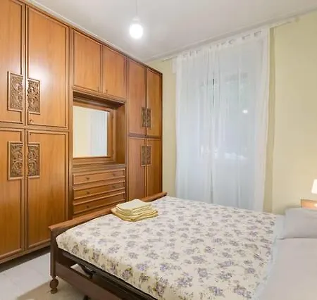 A&a Housetrip Apartment *